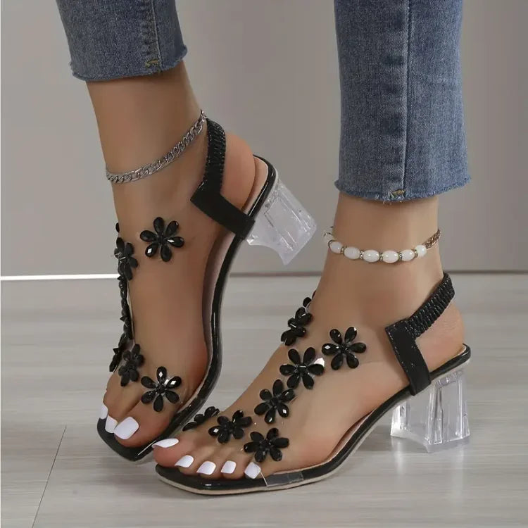 Orthopädischer Schuh mit Absatz