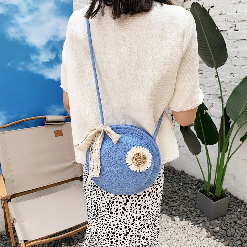 Nord Taschen | Tasche für Damen - Handgefertigte Umhängetasche aus Strohdraht mit verspieltem Blumen-Design