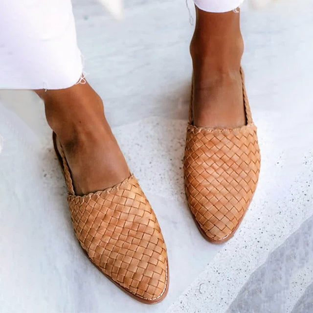 Vintage Geflochtene Spitzflache Schuhe