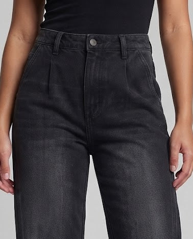 Damen Weite Jeans mit hoher Taille, markanten Teilungsnähten und dekorativen Druckknöpfen Nord Taschen