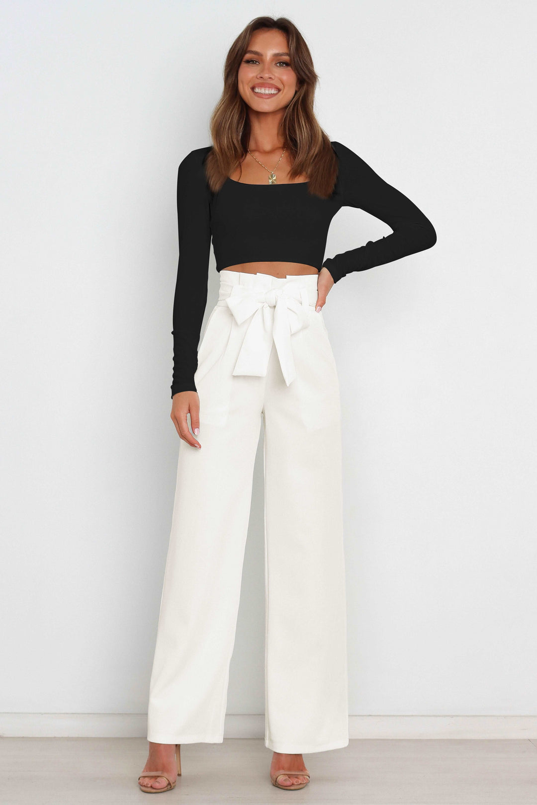 Hohe Taille Paperbag Hose mit Schleifendetail