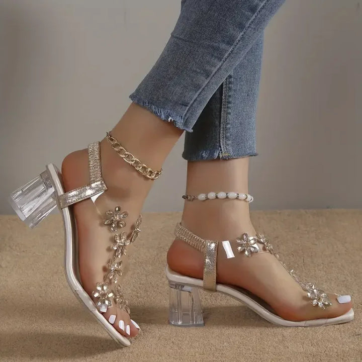 Orthopädischer Schuh mit Absatz