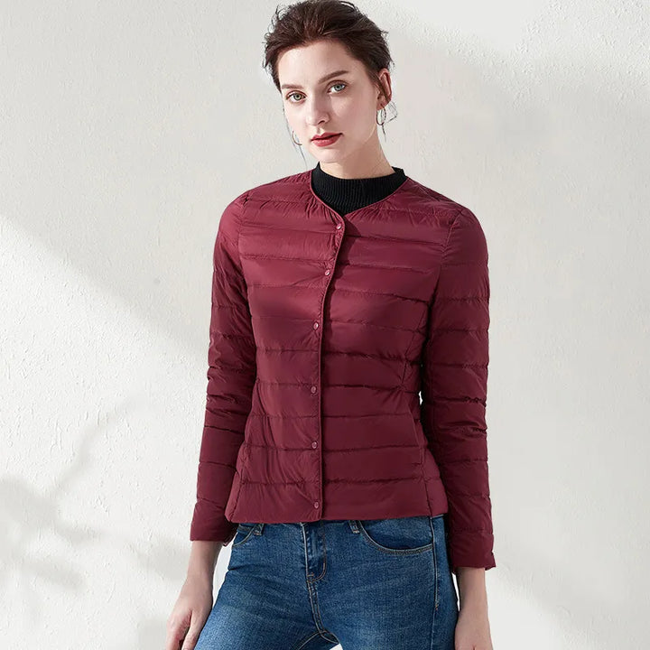 Leichte, Kragenlose, Schlankmachende Daunenjacke für Frauen