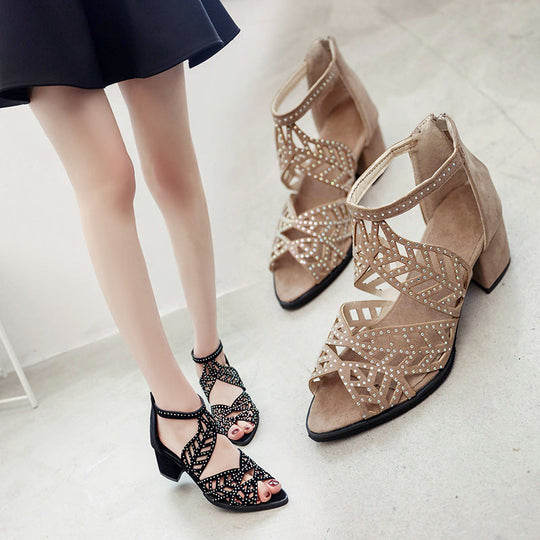Damen Elegante Sandalen mit glamourösem Strassdetail und modischem Riemendesign