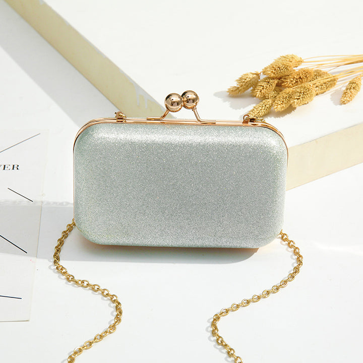 Damen Clutch mit glamourösem Design Nord Taschen