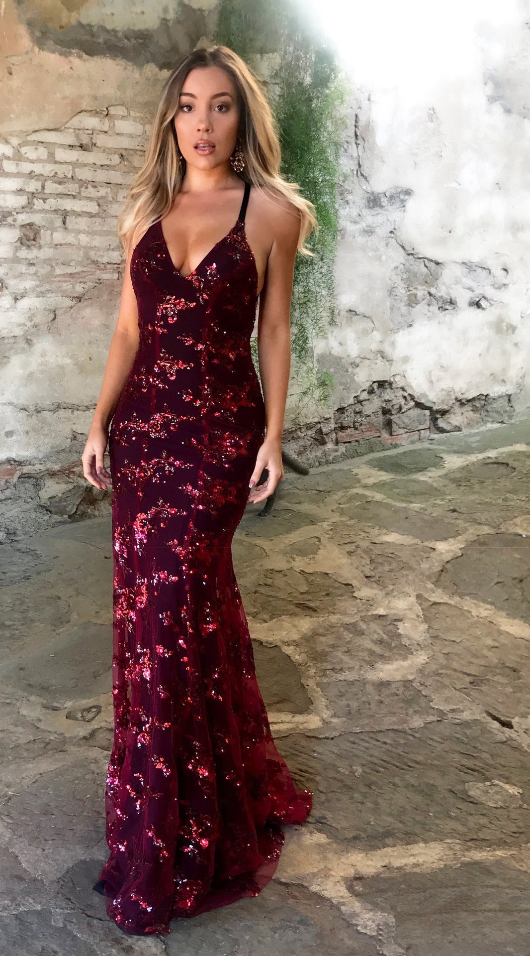 Damen Glamouröses langes Abendkleid mit Pailletten und tiefem V-Ausschnitt