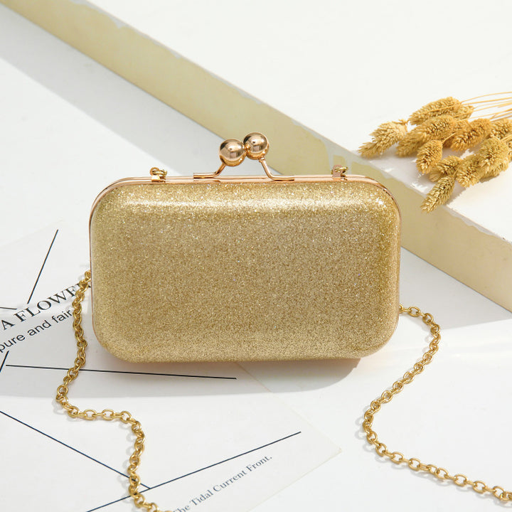 Damen Clutch mit glamourösem Design Nord Taschen