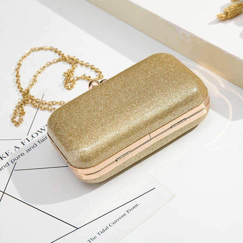 Damen Clutch mit glamourösem Design Nord Taschen