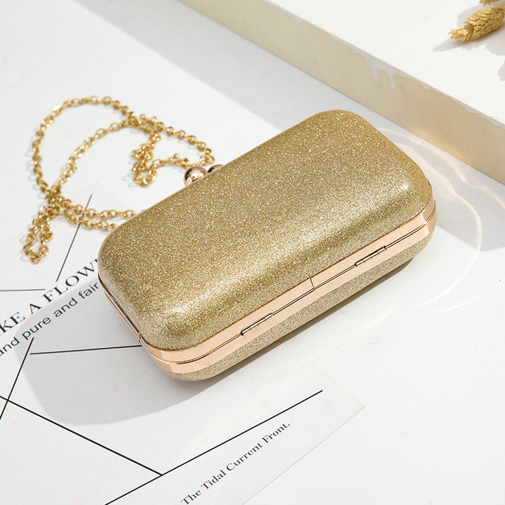 Damen Clutch mit glamourösem Design Nord Taschen