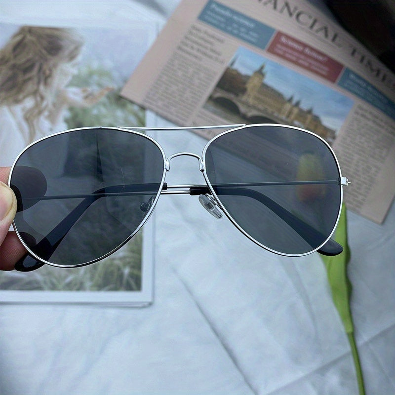 Klassische Aviator-Sonnenbrille mit Goldenem Rahmen für Damen - Arvani