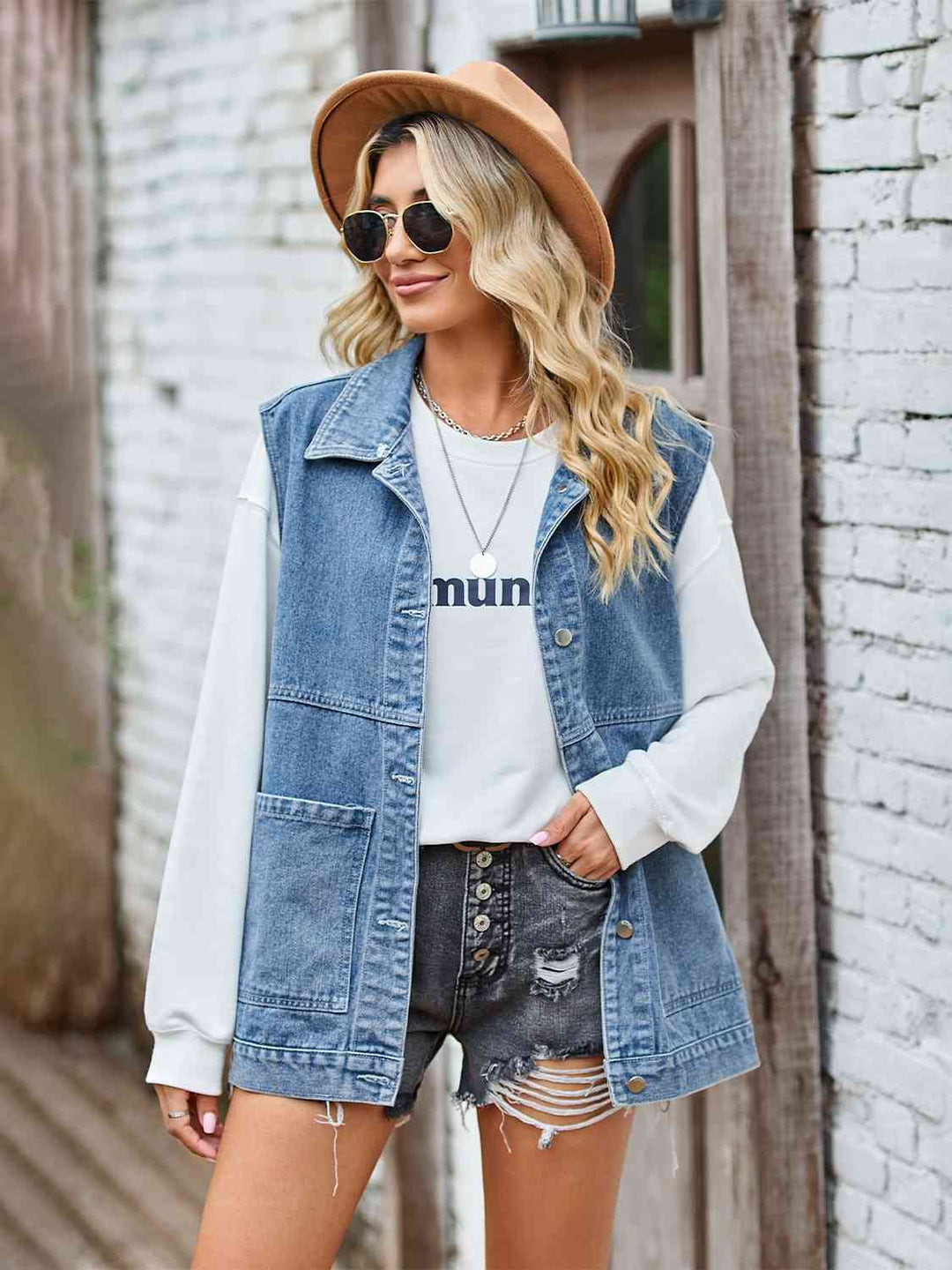 Knopf-Front Ärmellose Jeansjacke - Vittorelli