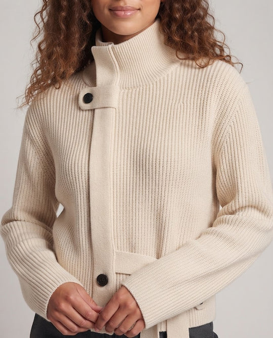 Damen Kurz geschnittener Taillierter Rippstrick-Cardigan mit Stehkragen und Bindegürtel Nord Taschen