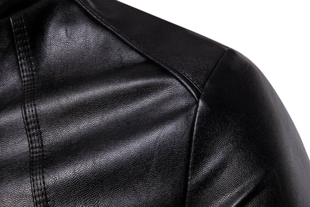 Herren Slim-Fit Lederoptik-Jacke mit Stehkragen, Ziernähten und durchgehendem Reißverschluss Nord Taschen