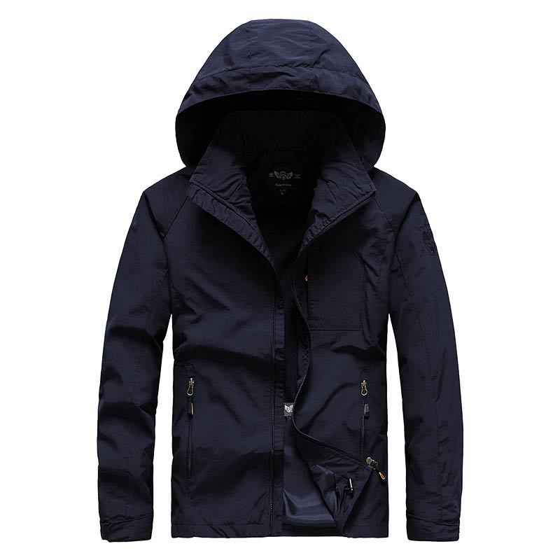 Herren Kapuzen-Softshelljacke mit Mesh-Innenfutter und multifunktionalen Reißverschlusstaschen Nord Taschen