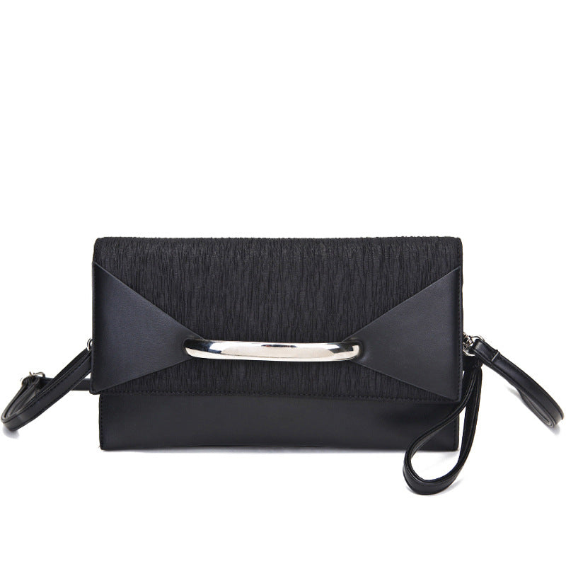 Damen Clutch in modernem Design mit eleganten Akzenten Nord Taschen