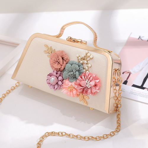 Damen Clutch-Tasche im floralen Design mit glänzenden Akzenten Nord Taschen