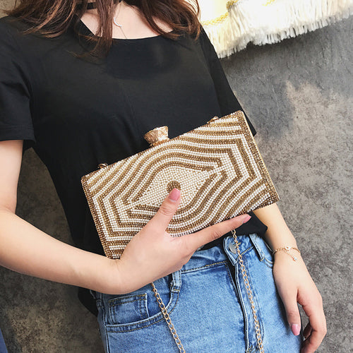 Damen elegante Clutch mit glamourösen Pailletten und goldener Kette Nord Taschen