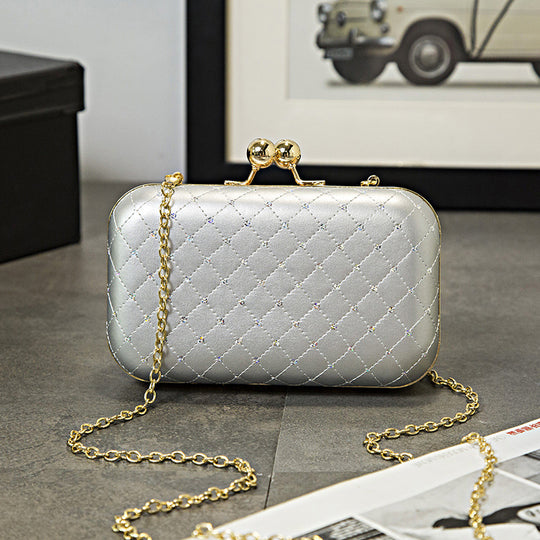 Damen elegante Clutch mit funkelnden Strassapplikationen Nord Taschen