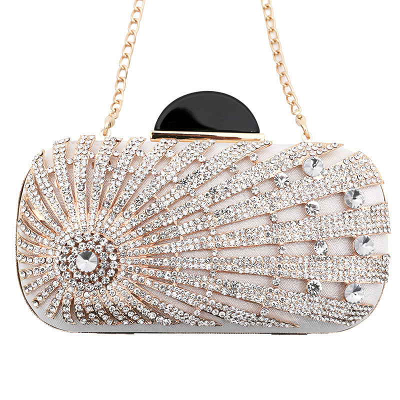Damen Glamouröse Clutch-Tasche mit funkelnden Strassdetails Nord Taschen