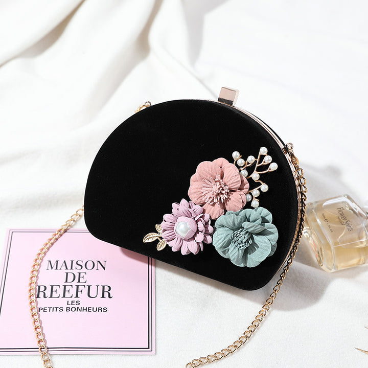 Damen Clutch-Tasche mit floralen Akzenten Nord Taschen