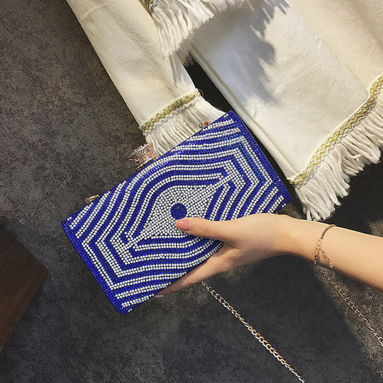 Damen elegante Clutch mit glamourösen Pailletten und goldener Kette Nord Taschen