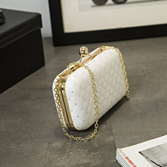 Damen elegante Clutch mit funkelnden Strassapplikationen Nord Taschen