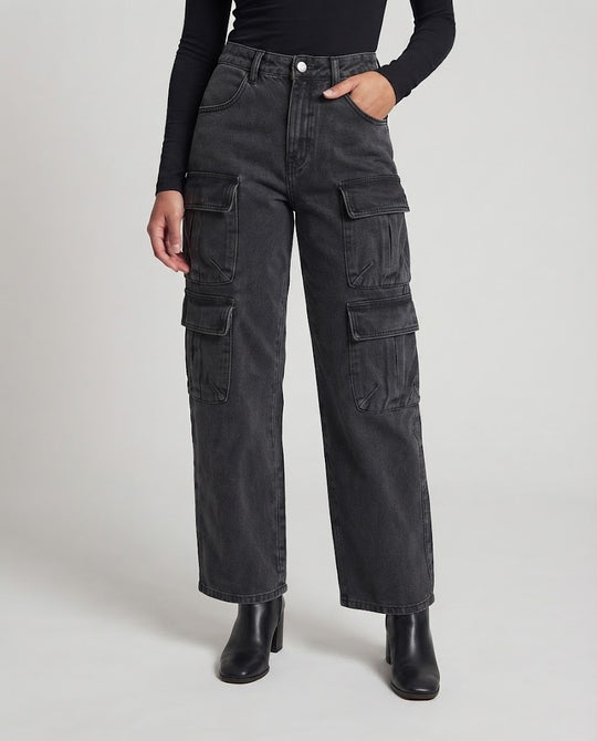 Damen Weite Cargo-Jeans mit Mehrfach-Taschen und entspannter Palazzosilhouette Nord Taschen