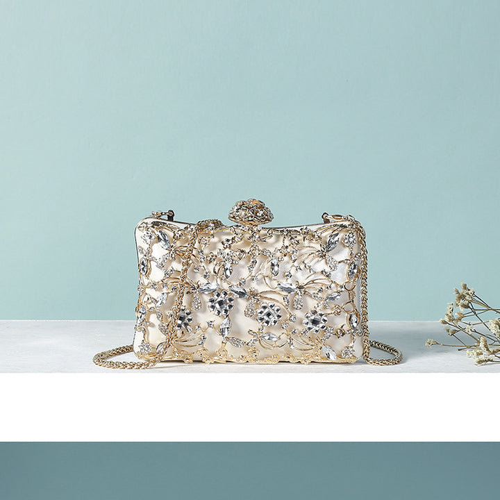 Damen Clutch mit exquisite Floral-Applikationen und funkelndem Kettenverschluss Nord Taschen