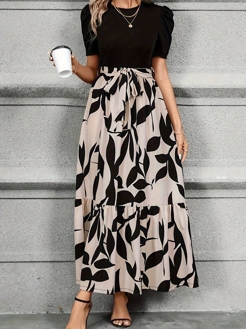Kleid mit Floralem Druck und Rundhalsausschnitt