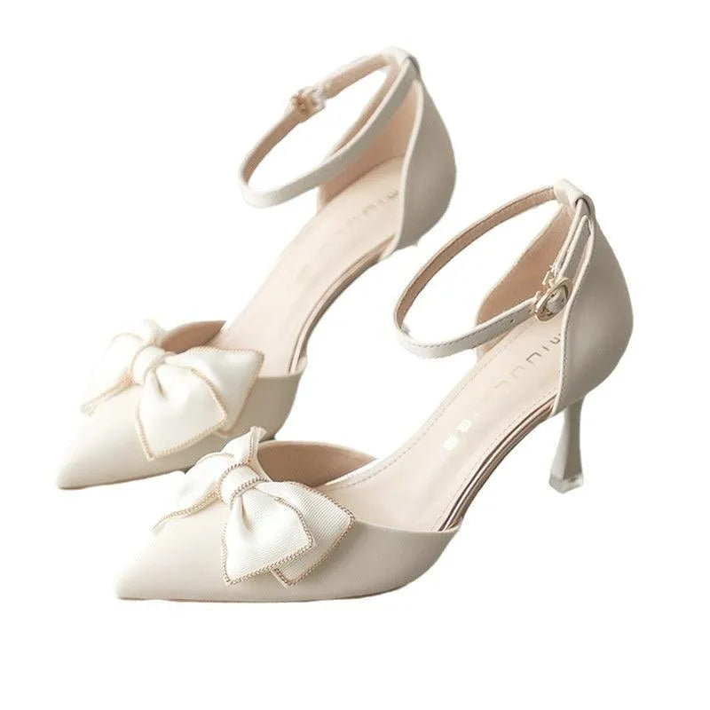 Pumps für Damen mit Schleife und Spitzenabsatz