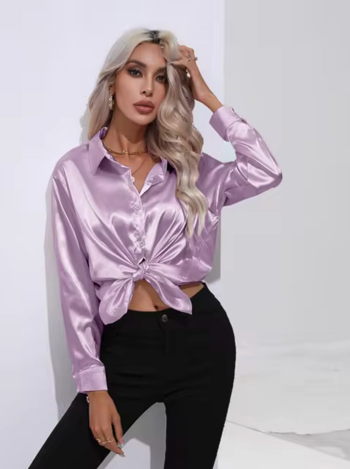 Satinbluse mit langen Ärmeln