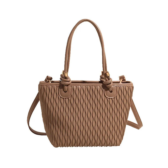 Nord Taschen | Umhängetasche für Damen - Schlichte Tasche mit strukturiertem Design und verstellbarem Riemen
