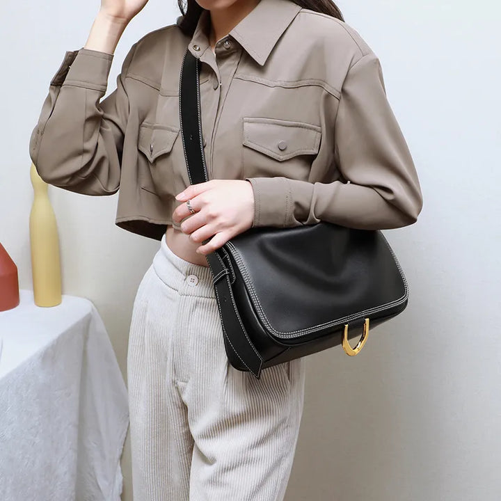 Nord Taschen | Tasche für Damen - Elegante Umhängetasche mit Goldakzent und viel Stauraum