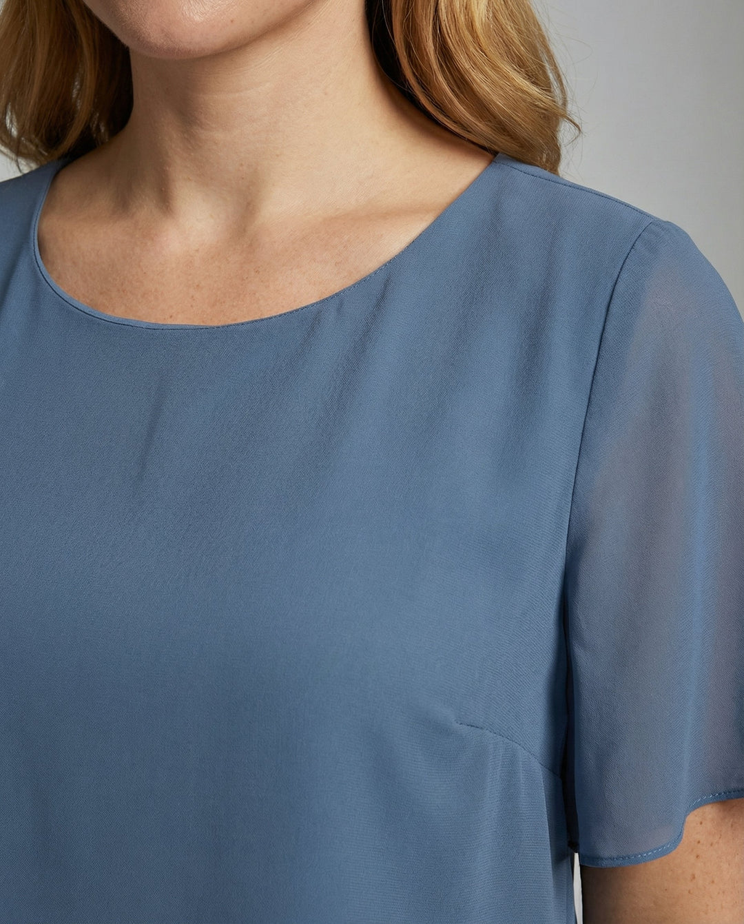 Schlankmachendes Elegantes Kleid