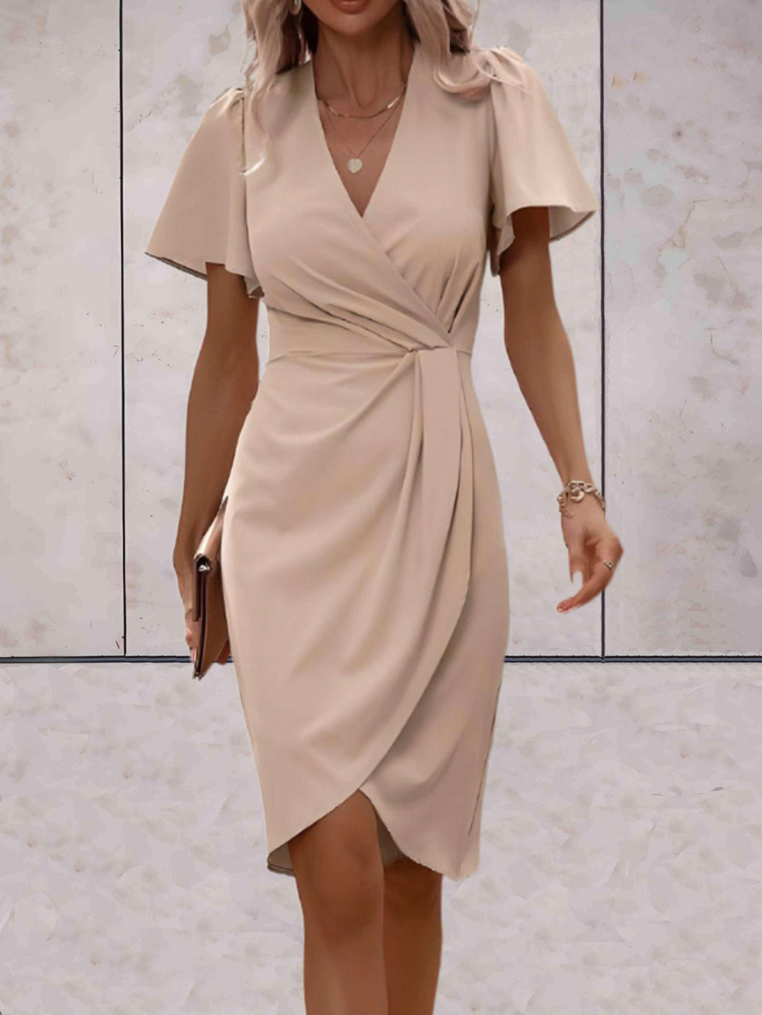 Klassisches Wickelkleid Mit Eleganter V-Ausschnitt