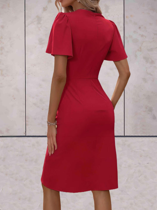 Klassisches Wickelkleid Mit Eleganter V-Ausschnitt