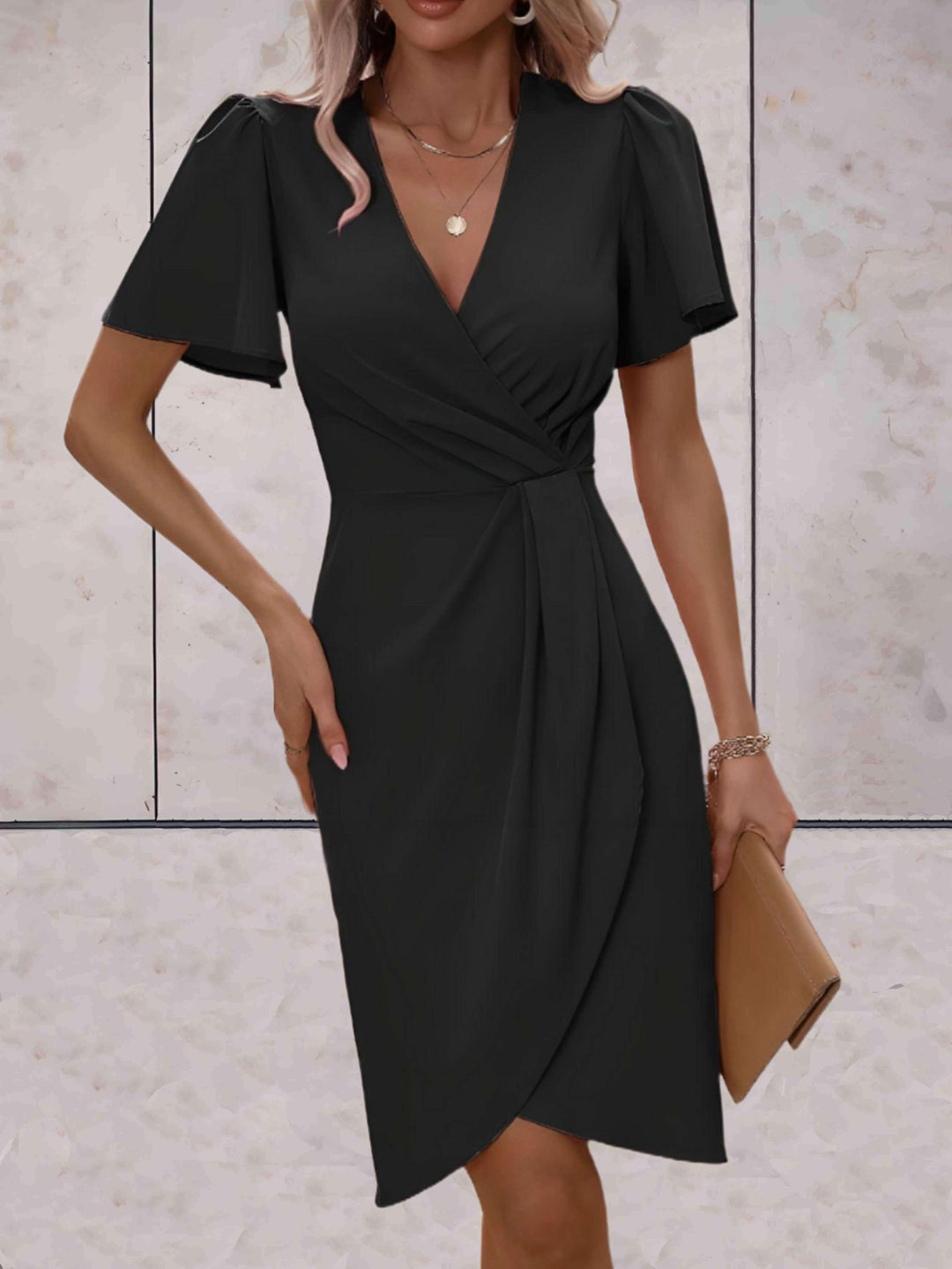 Klassisches Wickelkleid Mit Eleganter V-Ausschnitt