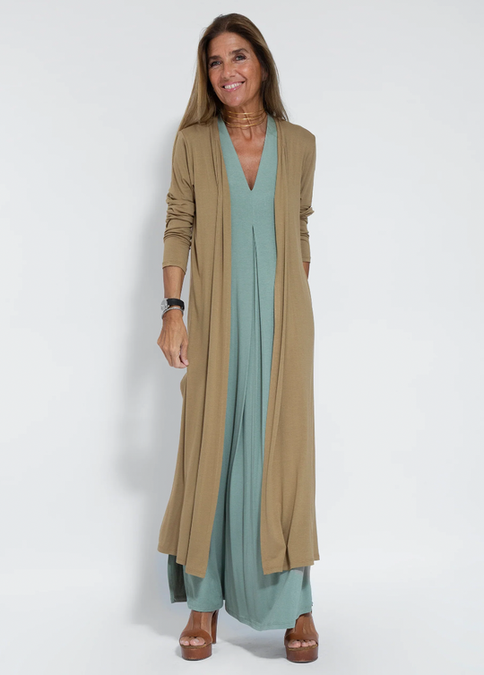 Set mit Langem, Schlank Machendem Kleid und Weste