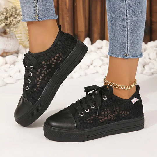 Flache Damen-Sneaker mit Spitze