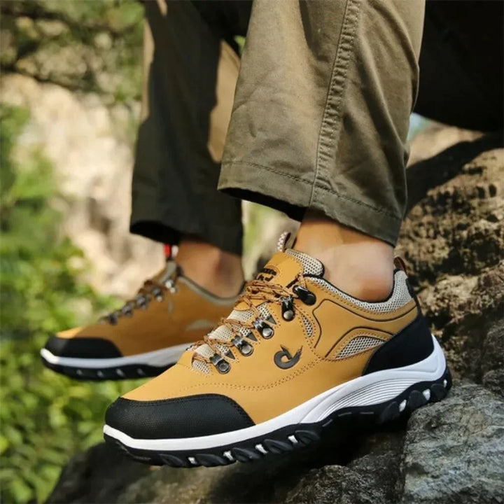 Orthopädische Schuhe für Outdoor & Wandern