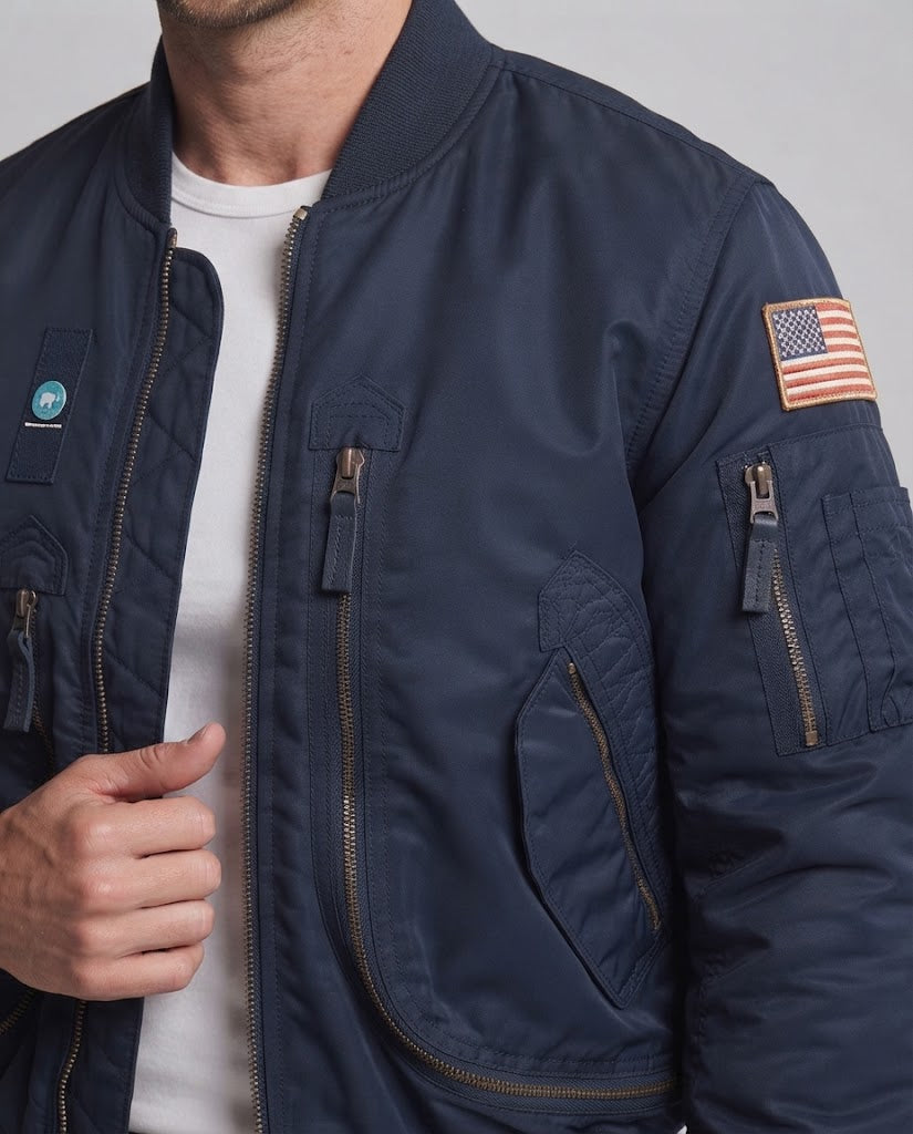 Herren Piloten-Bomberjacke im Fliegerstil mit Ärmel-Utilitytasche und winddichter Nylonhülle Nord Taschen