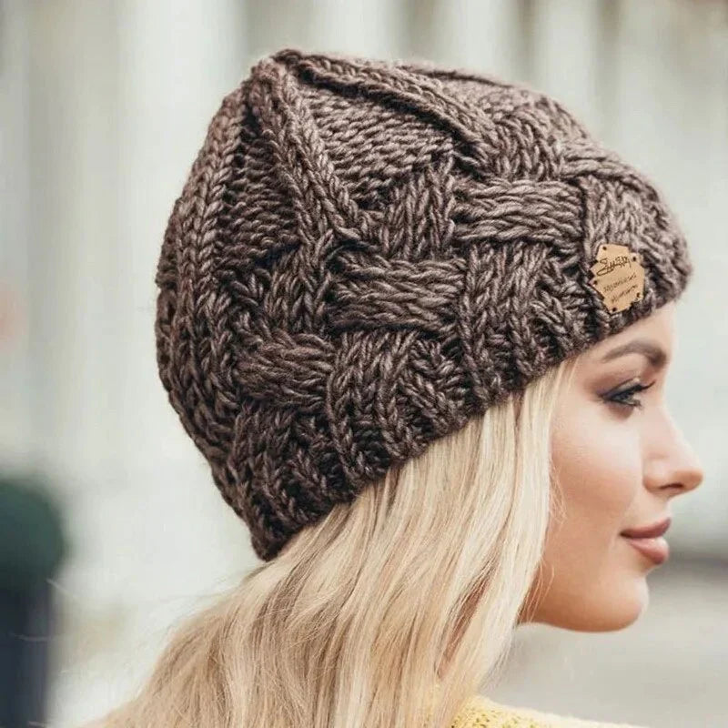 Damen Weiche Strickmütze mit Zopfmuster | Nord Taschen