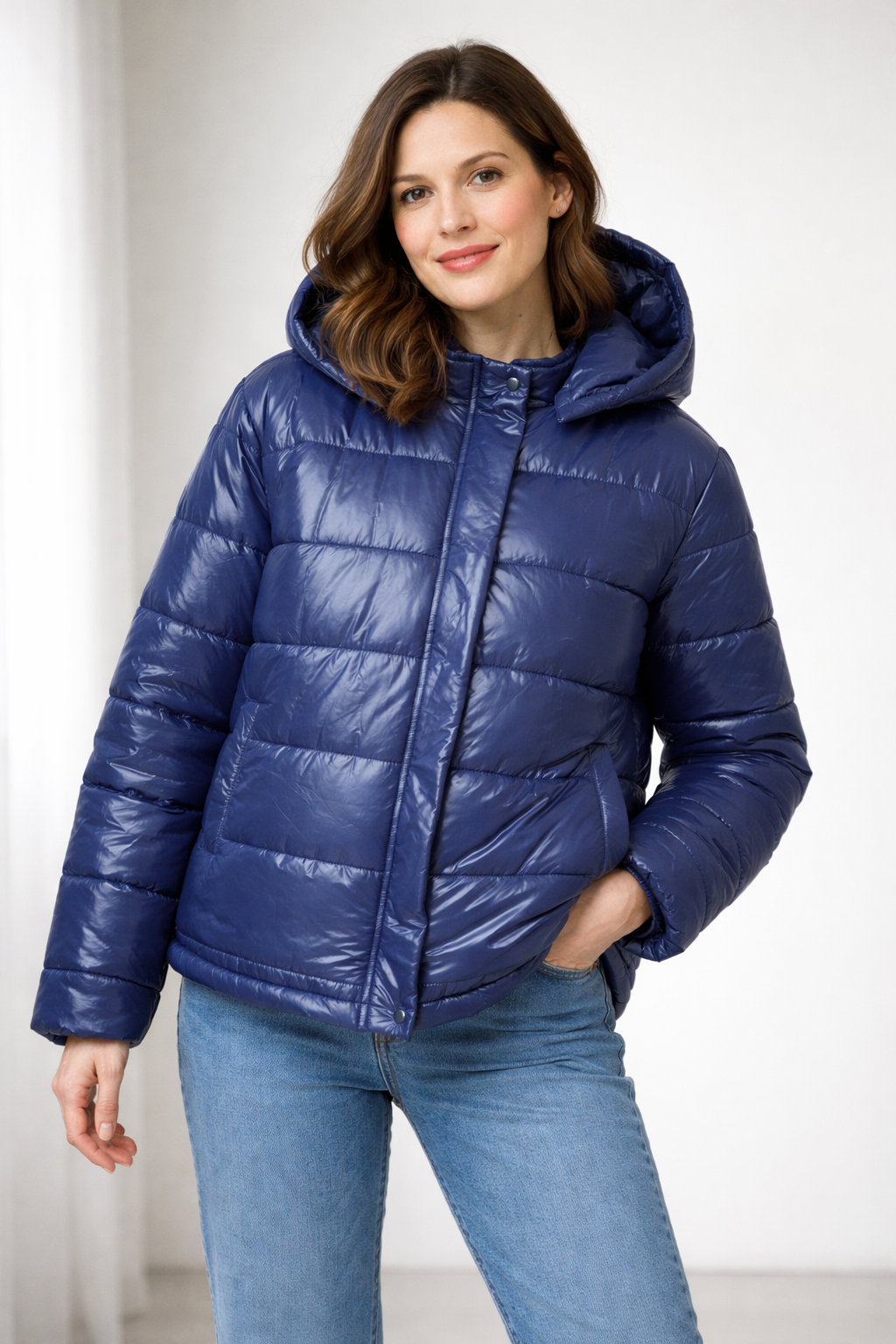 Nord Taschen | Damen Glänzende Pufferjacke mit Kapuze und Wattierung