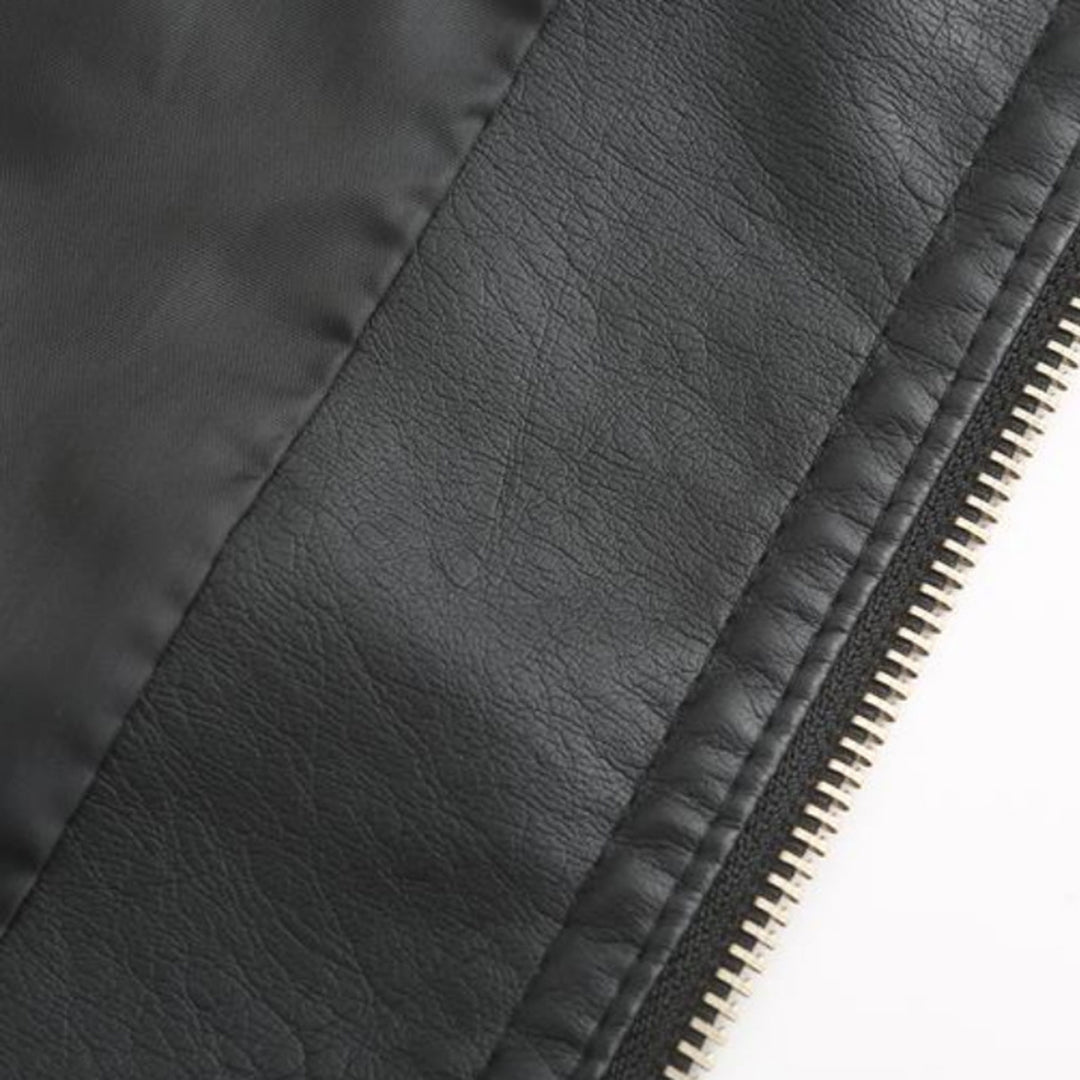 Elegante Lederjacke Mit Modernem Schnitt