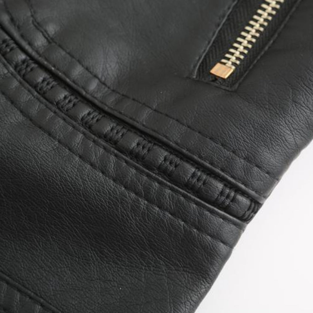 Elegante Lederjacke Mit Modernem Schnitt