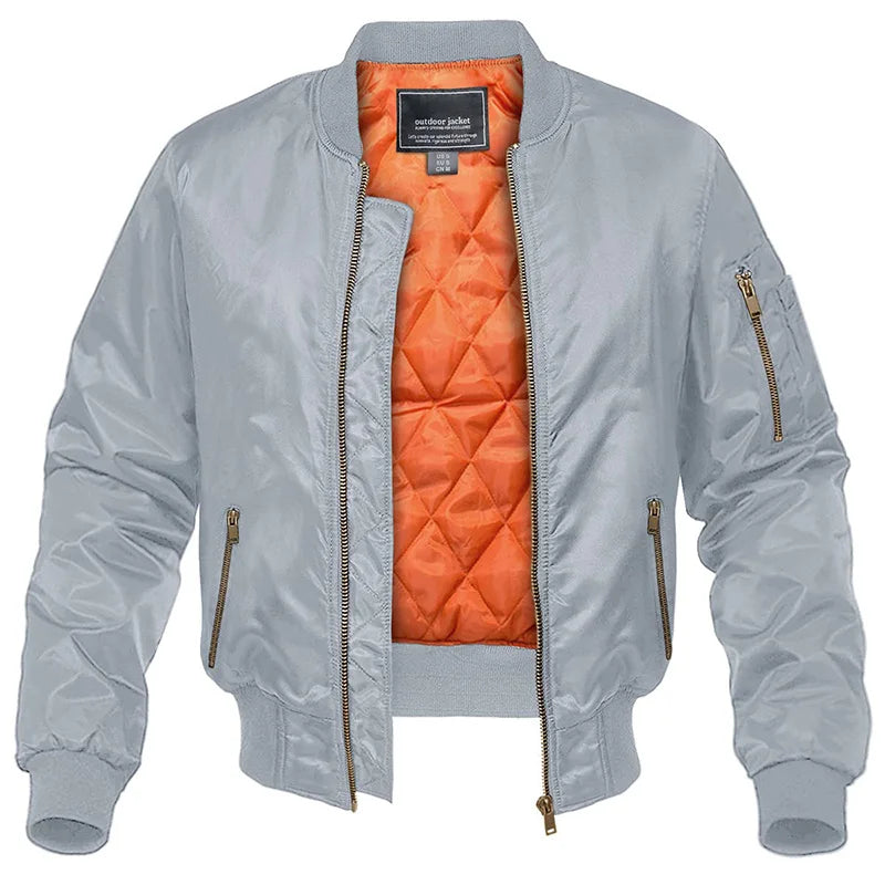 Bomberjacke Im Sportlichen Stil