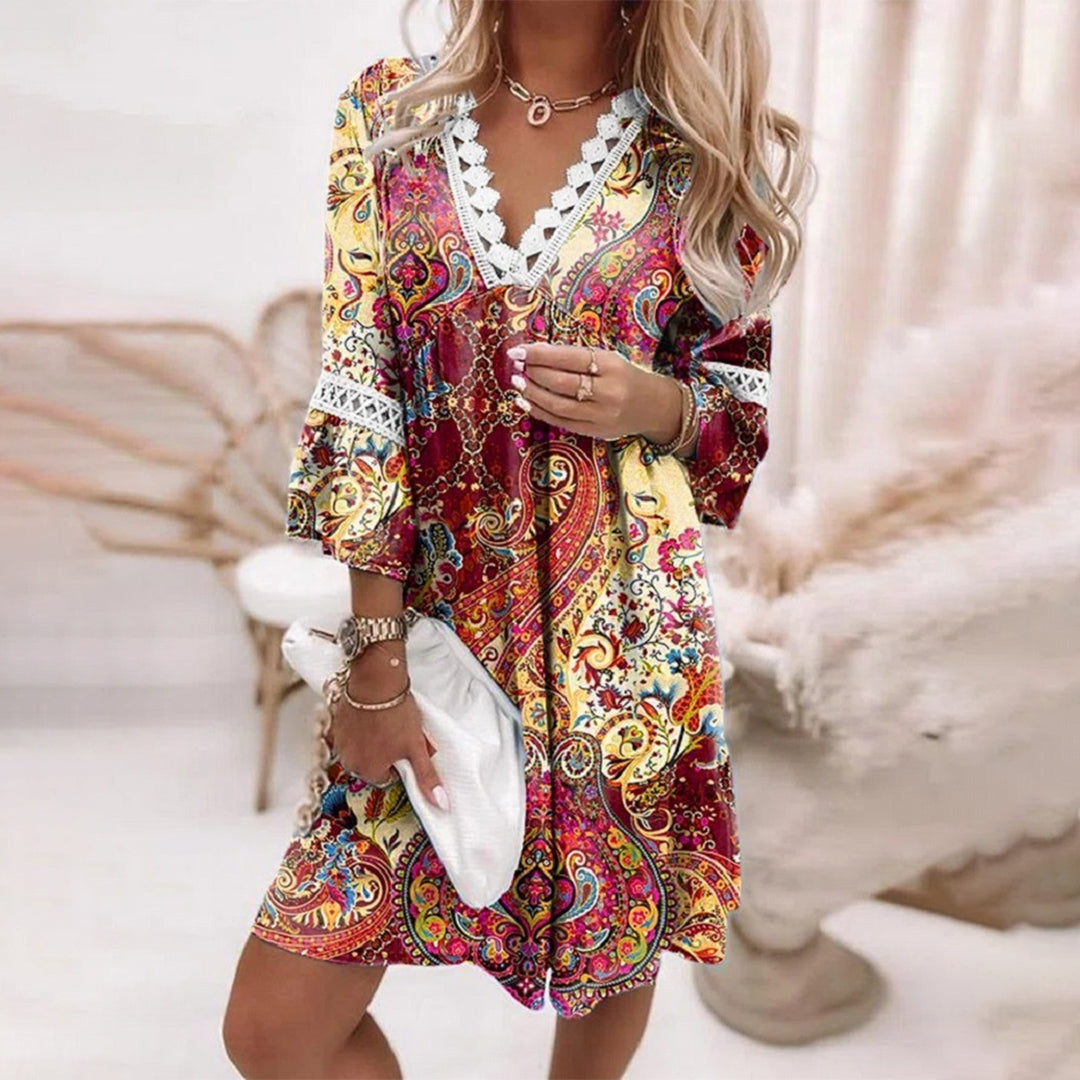 Besticktes V-Ausschnitt Kleid