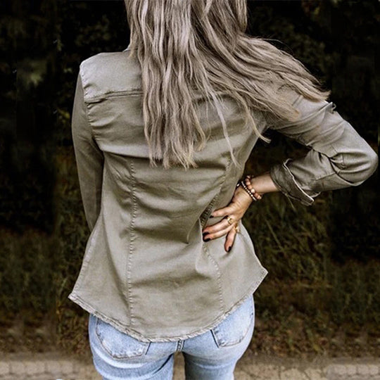 Modische Jeansjacke - Damen Denim-Outfit für Jeden Anlass