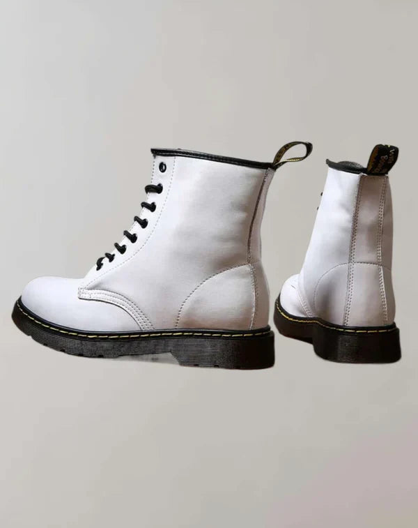 Bequeme Schlittschuhstiefel mit hohem Schaft