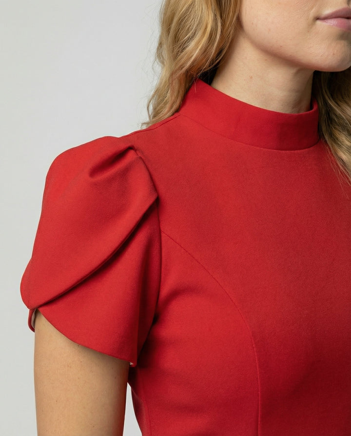 Charmantes Rückenfreies Minikleid